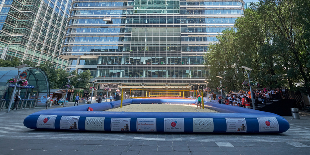 Beach volleyball in the city